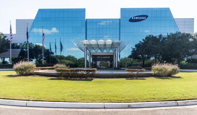 Samsung thinks about four destinations in U.S. for $17 billion chip plant.