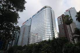 Evergrande’s $1.7 billion Hong Kong headquarters sale collapses due to a buyer’s renunciation.