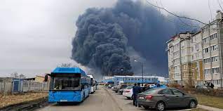 Ukraine bombs the Russian logistics hub, as talks resume.