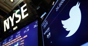 Twitter stock valuation: Fidelity funds write off 56%.